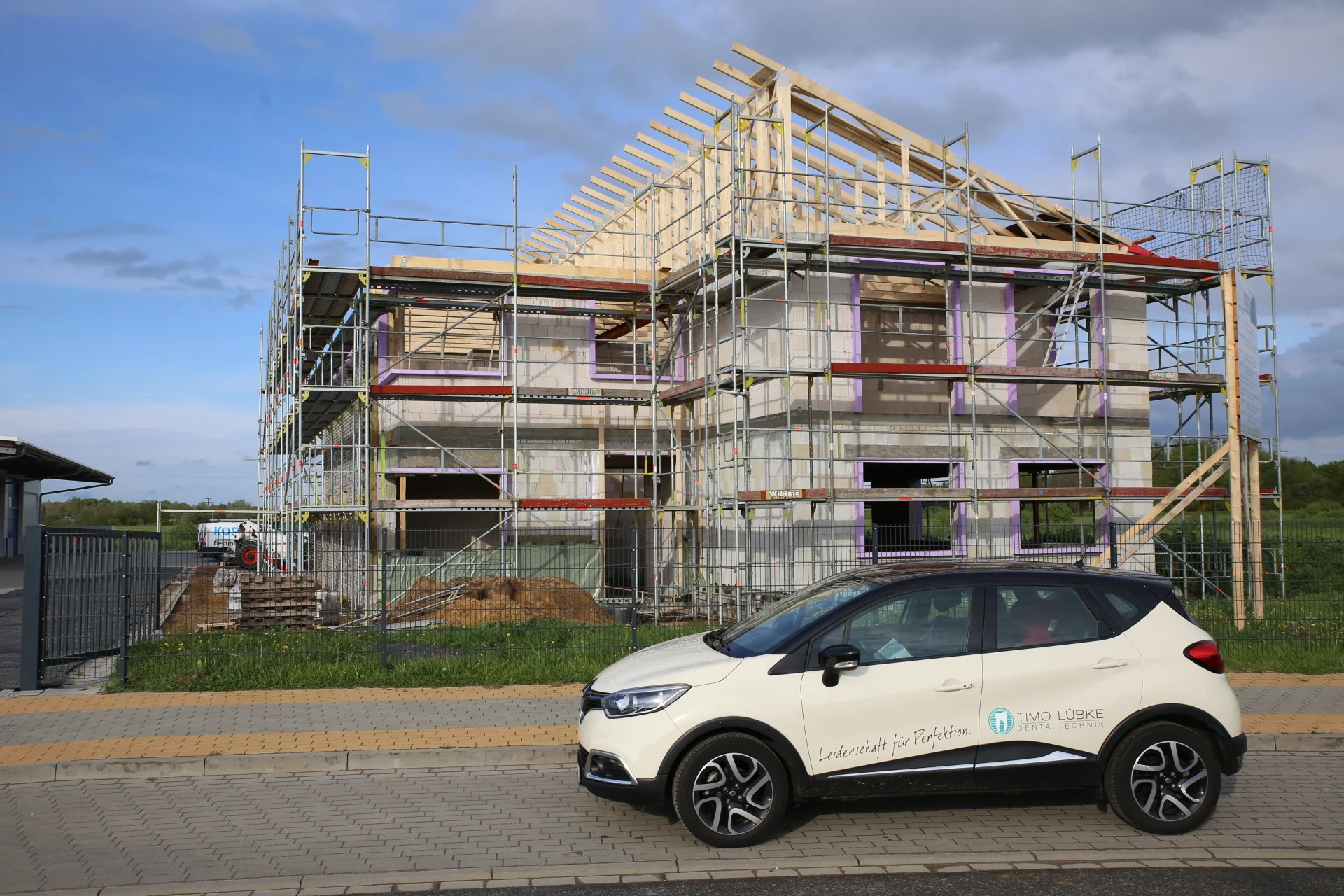 Laborgebäude in der Robert-Koch-Straße während der Bauphase
